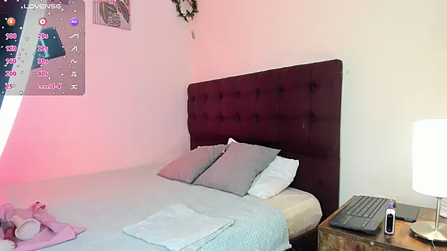 Athompzon online show from December 19, 7:21 pm