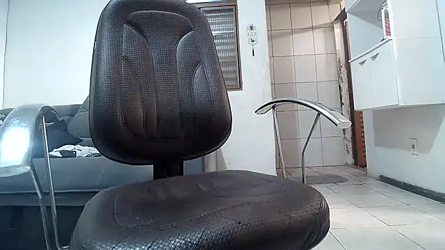 Snapshot of CherrylBee2022 chatting on September 13, 7:46 pm CherrylBee2022 online show from September 13, 7:46 pm