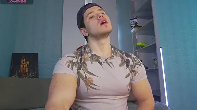 Snapshot of Arilas_ chatting on March 23, 7:20 am Arilas  online show from March 23, 7:20 am