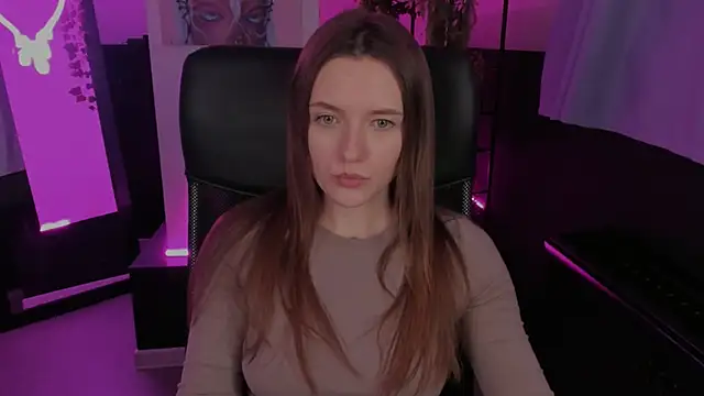 Snapshot of JennyDens chatting on December 10, 8:51 am JennyDens online show from December 10, 8:51 am