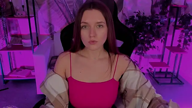 Snapshot of JennyDens chatting on December 23, 9:05 am JennyDens online show from December 23, 9:05 am