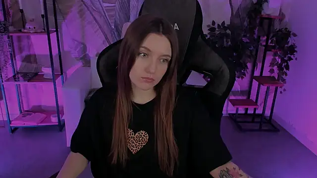 Snapshot of JennyDens chatting on March 4, 2:17 am JennyDens online show from March 4, 2:17 am