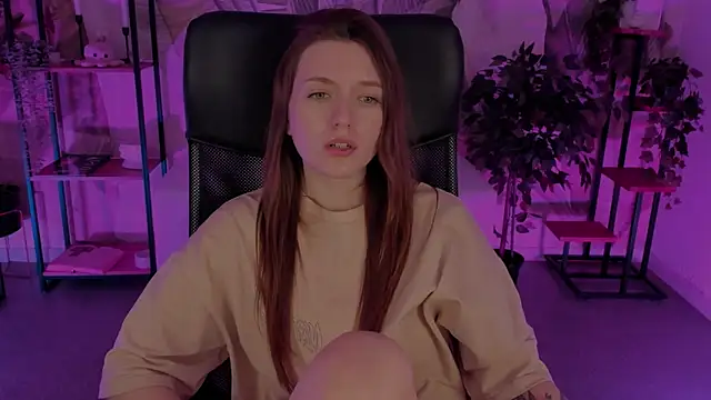 Snapshot of JennyDens chatting on March 12, 7:35 am JennyDens online show from March 12, 7:35 am