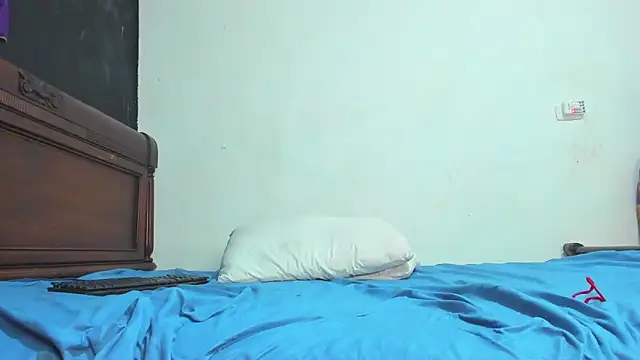 electraaxx online show from February 3, 7:10 pm