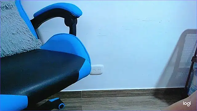 klylls squirt  online show from February 11, 3:08 am