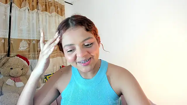 Snapshot of ValienteGirl_ chatting on December 31, 5:44 am ValienteGirl  online show from December 31, 5:44 am