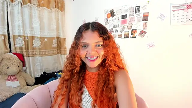 Snapshot of ValienteGirl_ chatting on January 15, 3:00 am ValienteGirl  online show from January 15, 3:00 am