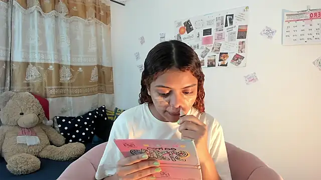 Snapshot of ValienteGirl_ chatting on January 18, 3:09 am ValienteGirl  online show from January 18, 3:09 am