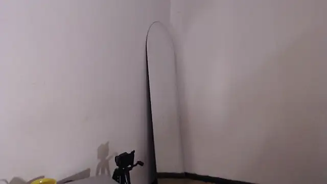 ValienteGirl  online show from April 7, 3:51 am