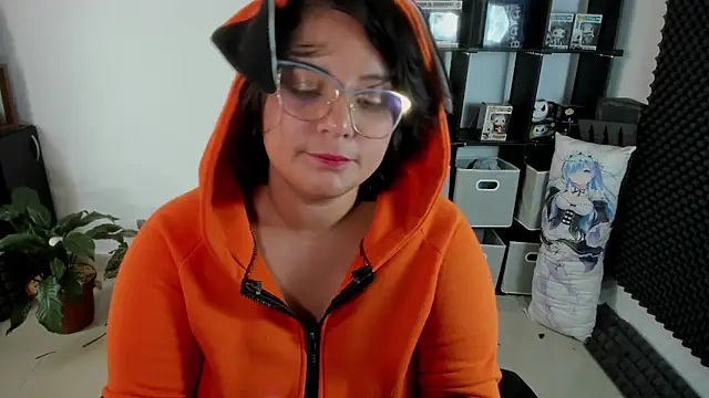 aika-dreams online show from December 16, 5:33 pm