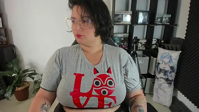 aika-dreams online show from December 23, 1:13 pm