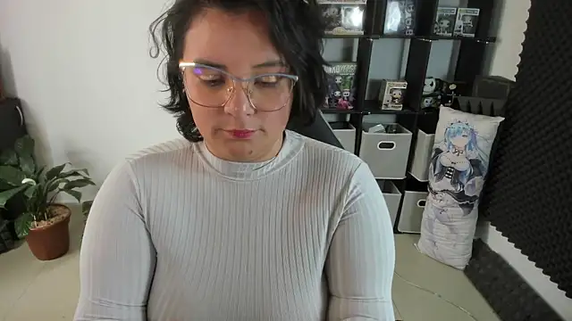 aika-dreams online show from January 4, 3:49 pm