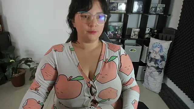 aika-dreams online show from January 15, 12:25 pm