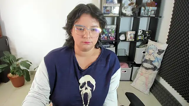 aika-dreams online show from January 28, 3:46 pm