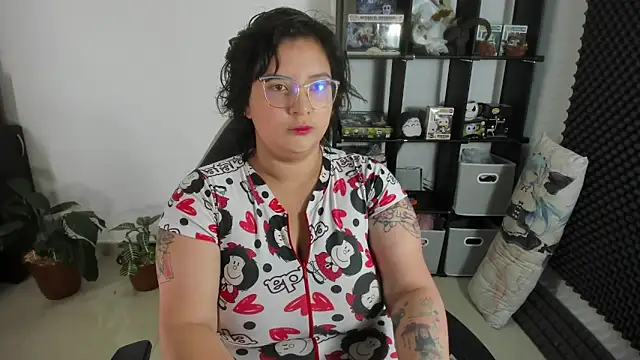 aika-dreams online show from January 29, 12:45 pm