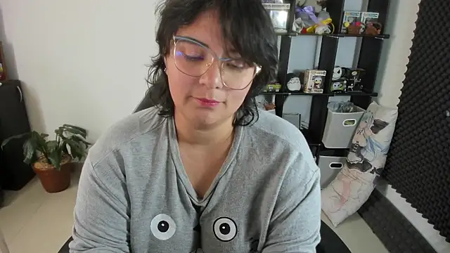 aika-dreams online show from February 6, 4:25 pm