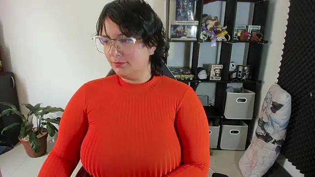 aika-dreams online show from February 10, 5:09 pm