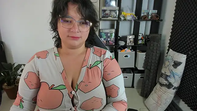 aika-dreams online show from March 1, 3:16 pm