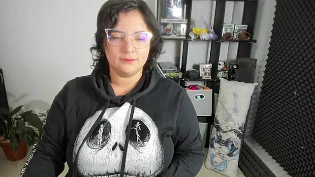 aika-dreams online show from March 19, 11:28 am