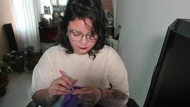 aika-dreams online show from September 20, 11:33 am