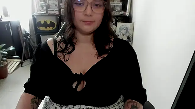 aika-dreams online show from March 10, 1:27 pm