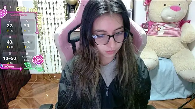 Maggie Fox3 online show from October 12, 3:38 am