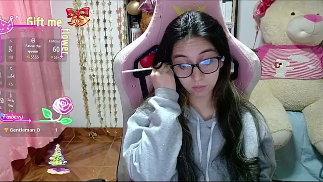 Maggie Fox3 online show from November 10, 1:15 am