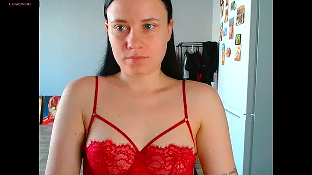 Snapshot of VikiKelt chatting on May 15, 12:50 am VikiKelt online show from May 15, 12:50 am