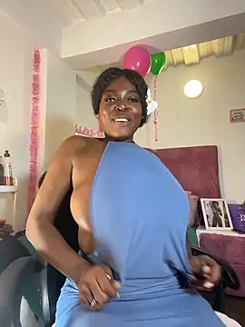 karinacortes online show from April 15, 12:17 am