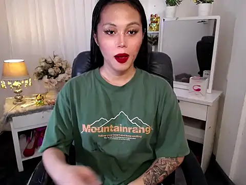 SassyIvanna online show from March 17, 7:24 am