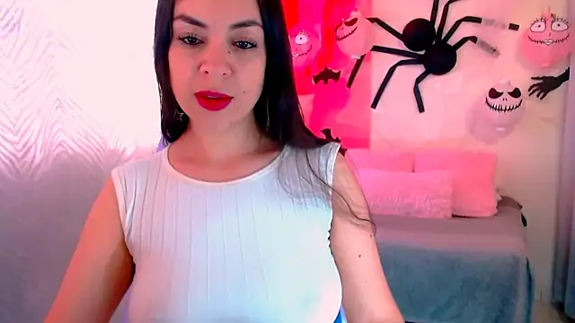 Snapshot of LATINGODDESS_X chatting on October 6, 2:25 pm LATINGODDESS X online show from October 6, 2:25 pm