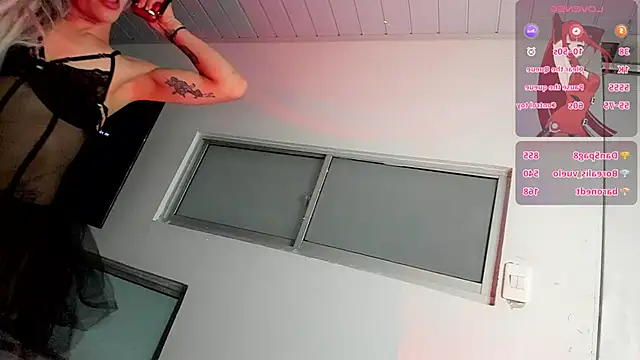 stormytt  online show from January 28, 5:43 am