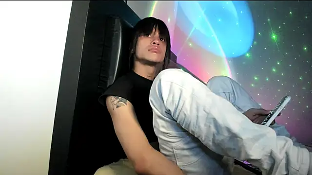 stormytt  online show from March 6, 9:03 am