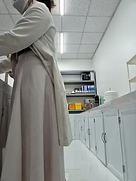 HinaLovely online show from February 7, 3:21 am