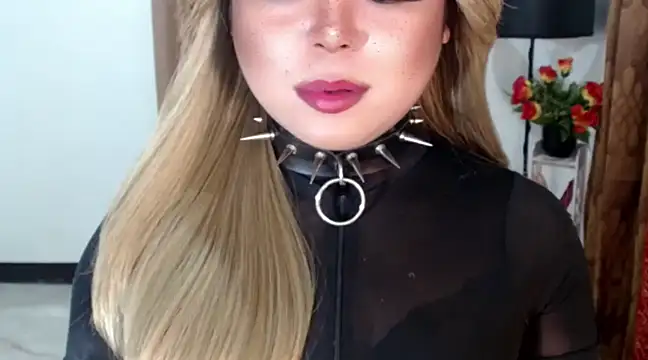 Snapshot of Mistress_DOMnicaaxx chatting on March 15, 9:27 pm Mistress DOMnicaaxx online show from March 15, 9:27 pm