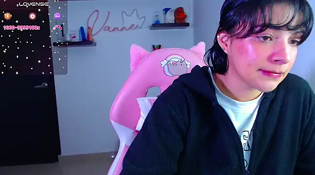 Vannessa  Shy online show from March 8, 4:06 pm