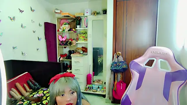 Snapshot of Naasha_ chatting on October 11, 11:14 pm Naasha  online show from October 11, 11:14 pm