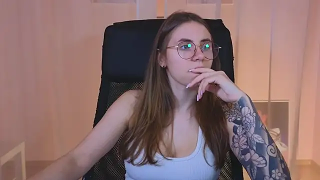  AnnaStark  online show from January 17, 8:11 pm