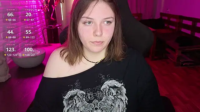 Snapshot of XNirvanaX chatting on June 26, 2:38 am XNirvanaX online show from June 26, 2:38 am