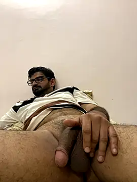 Snapshot of the_indian_dick_u_want chatting on October 24, 12:23 pm the indian dick u want online show from October 24, 12:23 pm