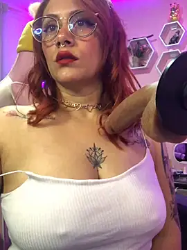 Luna Paris  online show from March 9, 12:53 am