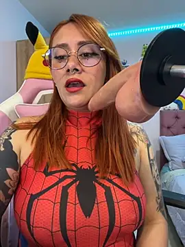 Luna Paris  online show from October 27, 2:10 pm