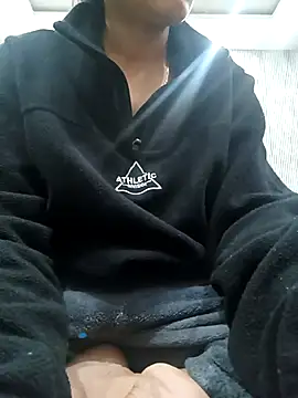 Snapshot of Beautiful_xxo chatting on March 4, 10:24 am Beautiful xxo online show from March 4, 10:24 am