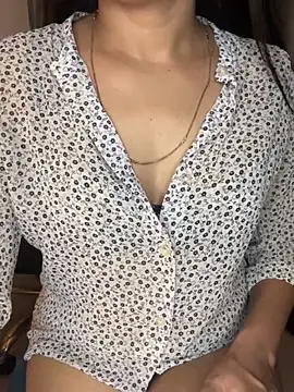 Snapshot of Beautiful_xxo chatting on September 25, 5:49 pm Beautiful xxo online show from September 25, 5:49 pm