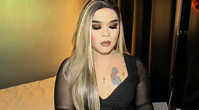 Snapshot of VictoriaEliz chatting on March 16, 11:49 am VictoriaEliz online show from March 16, 11:49 am