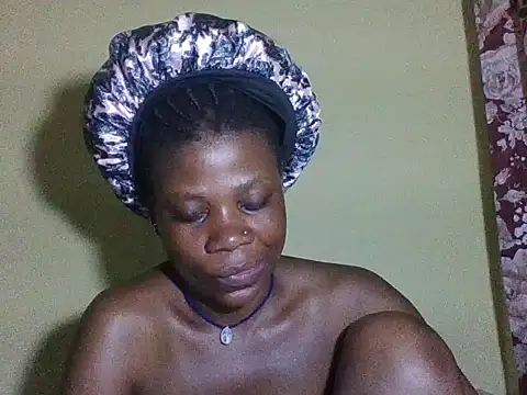 Sweetbaby004 online show from March 25, 7:31 pm