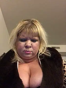 Snapshot of JemJensen30 chatting on December 12, 7:30 am JemJensen30 online show from December 12, 7:30 am