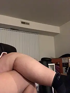 Snapshot of JemJensen30 chatting on February 3, 8:35 am JemJensen30 online show from February 3, 8:35 am