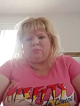 Snapshot of JemJensen30 chatting on June 18, 2:54 pm JemJensen30 online show from June 18, 2:54 pm