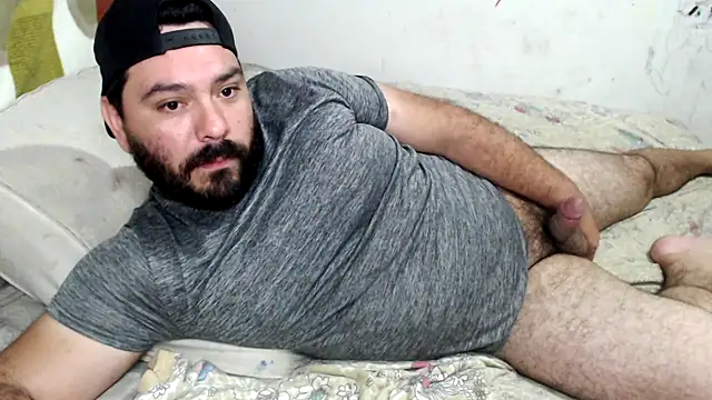 Snapshot of lucasprloco chatting on January 17, 12:21 pm lucasprloco online show from January 17, 12:21 pm